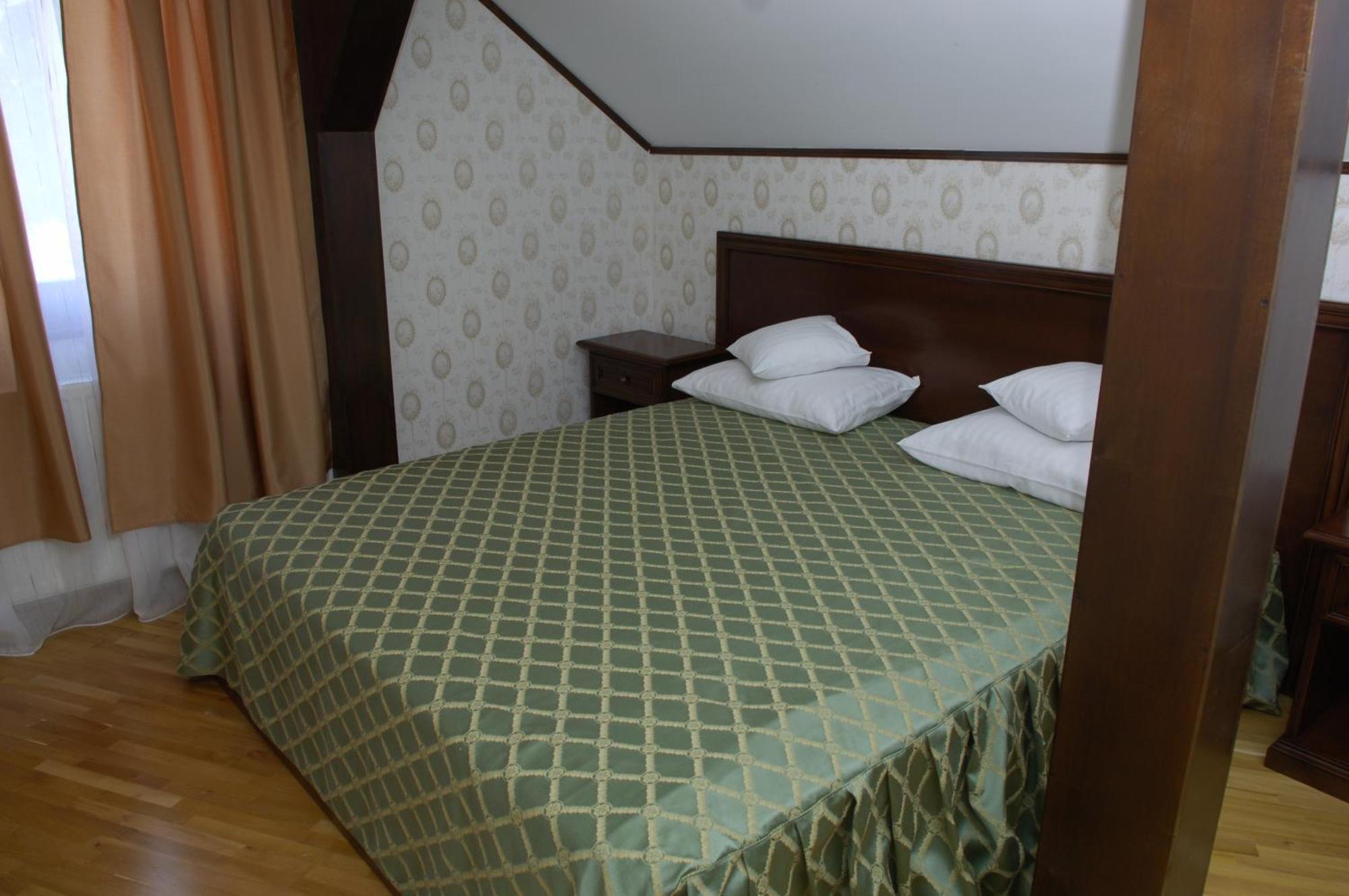 Pensiunea Eden Caransebeş Extérieur photo