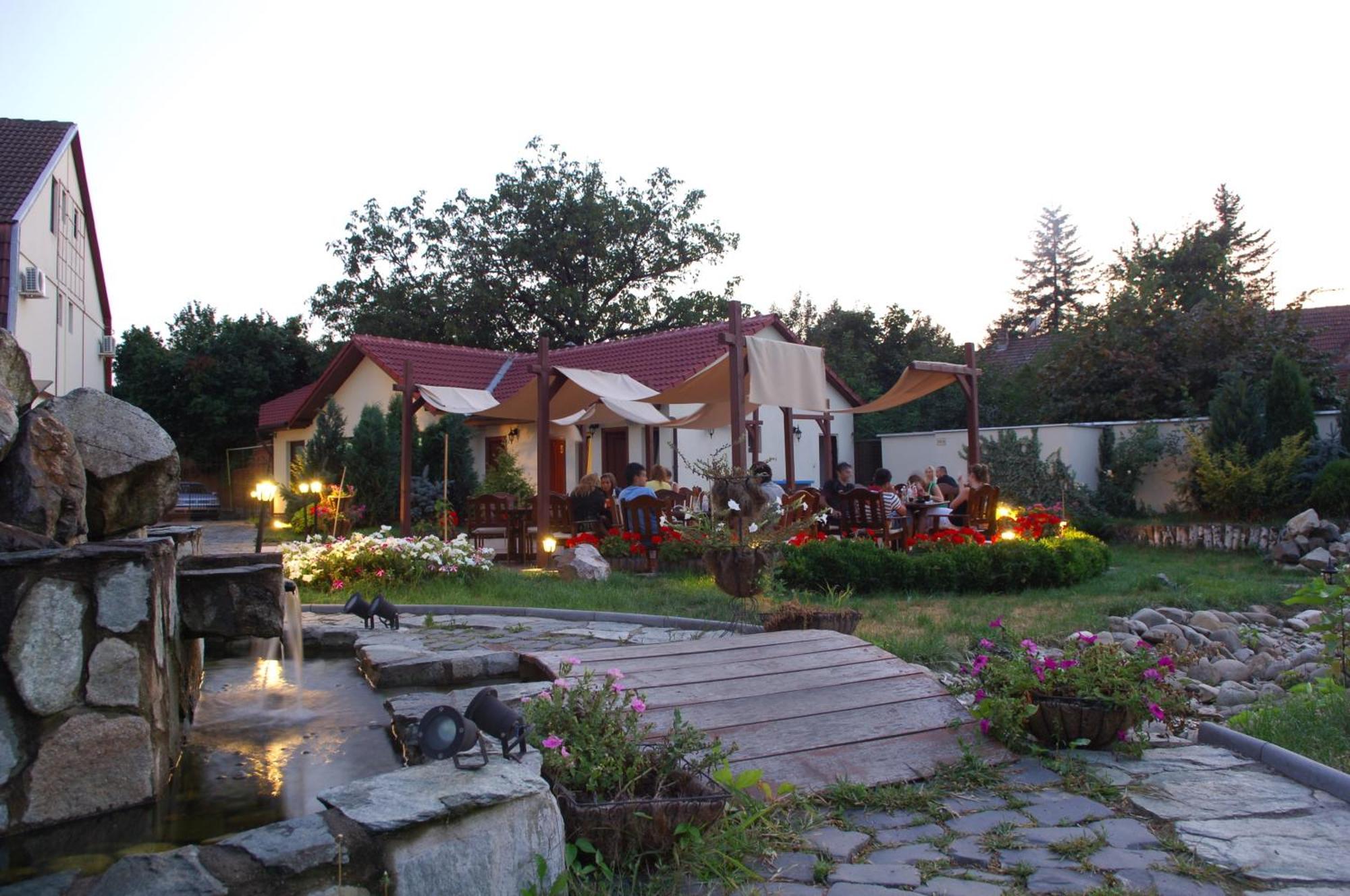 Pensiunea Eden Caransebeş Extérieur photo