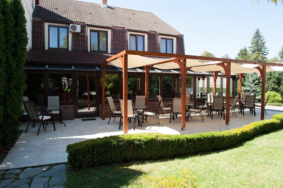 Pensiunea Eden Caransebeş Extérieur photo