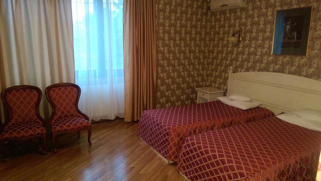 Pensiunea Eden Caransebeş Extérieur photo