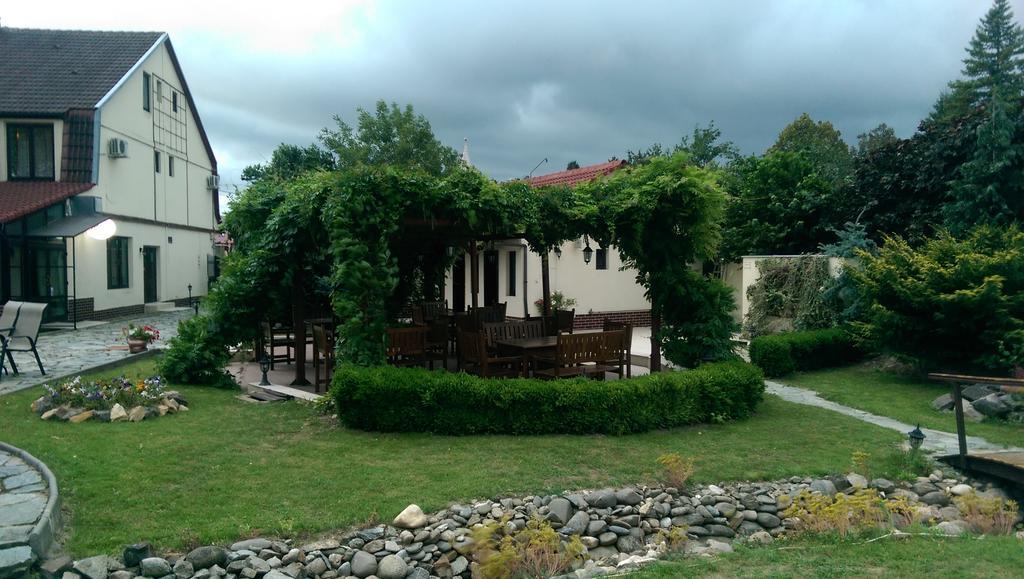 Pensiunea Eden Caransebeş Extérieur photo