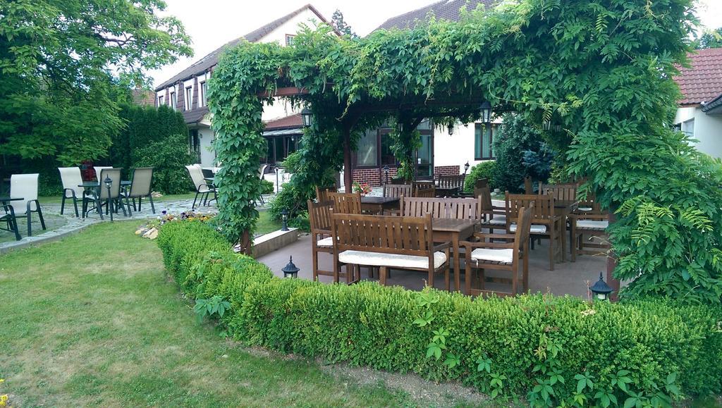 Pensiunea Eden Caransebeş Extérieur photo